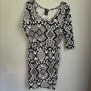 Rue21 Geometric Black and White Long Sleeve Dress